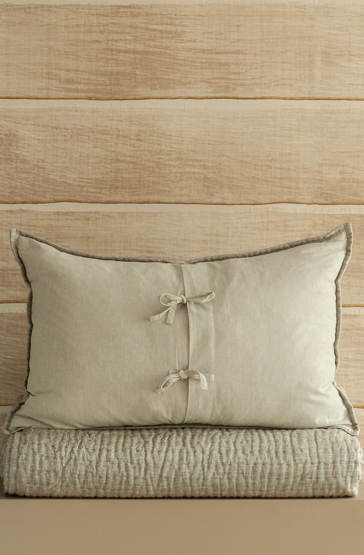 Bianca Lorenne Misaka Light Moss Bedspread | Luxury Linen Bedspread NZ image 6